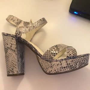 Cleaning out my closet!!Brand new Anne Klein heels
